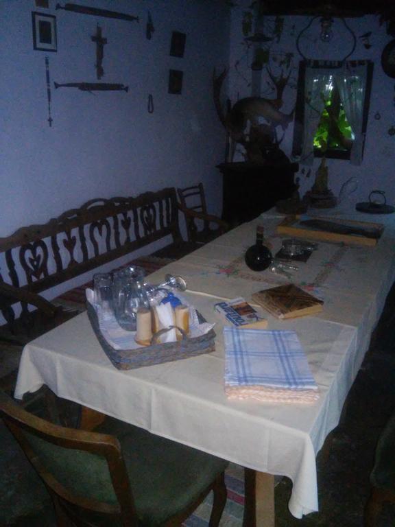 Rural Tourism Family Ravlic Guest House Muzilovcica Exterior foto